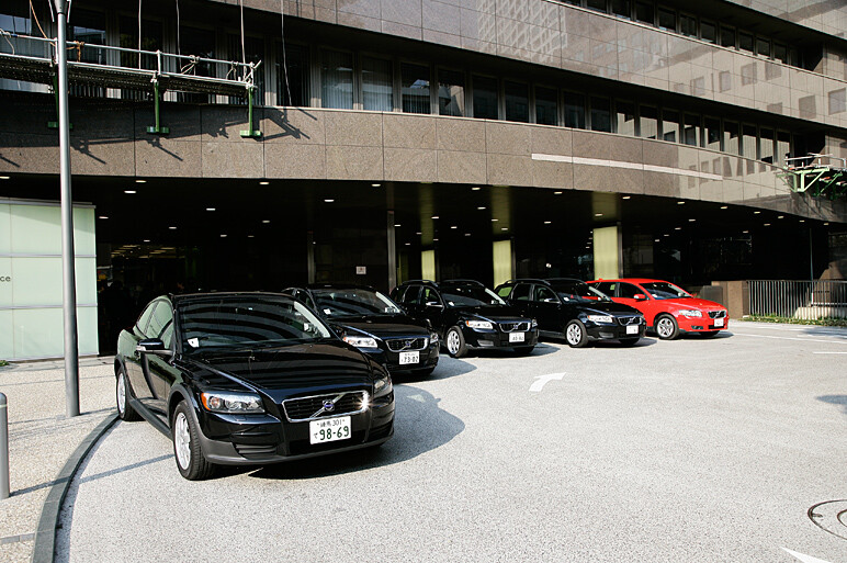 小沢コージとCVが挑戦 言い訳だらけのエコラン