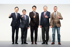 トヨタの佐藤新社長が会見「次世代BEVを起点とした事業改革」レクサスから導入へ