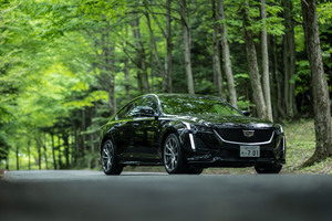 アメリカ流スポーツ・サルーンの解釈──新型キャデラックCT5スポーツ試乗記