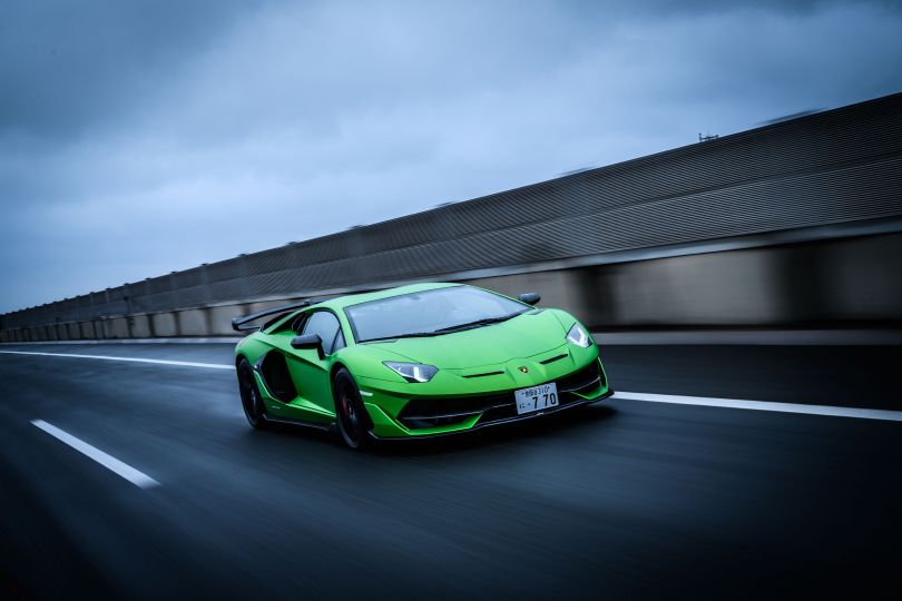 究極のランボルギーニは乗り手を選ぶ ランボルギーニ アヴェンタドールsvj試乗記 Gq Japan 自動車情報サイト 新車 中古車 Carview