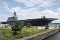 深刻な大混雑で一般公開は中止！ 空母化した巨艦「かが」特別に見てきた 甲板には戦闘機のタイヤ痕まで