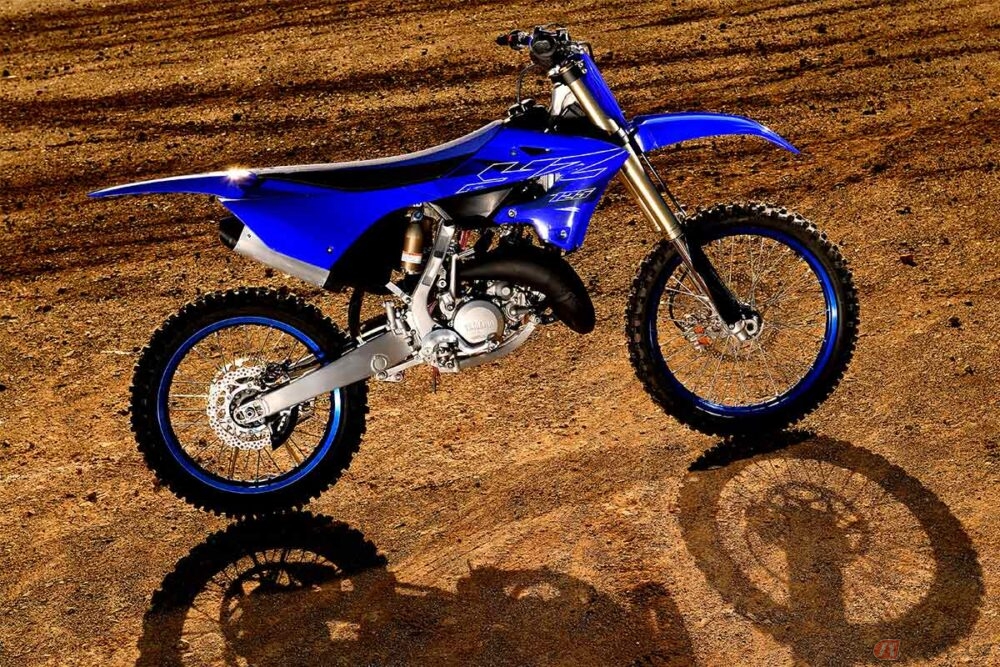 4ストロークの Yz F とは吸排気が真逆 22年型 Yz125 開発陣に聞く 最新2ストローク事情 第2回 全4回 バイクのニュース 自動車情報サイト 新車 中古車 Carview