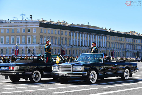 どクラシックが逆にカッコいい 旧ソ連製オープンカーたち ロシア各地の記念式典で快走 乗りものニュース 自動車情報サイト 新車 中古車 Carview