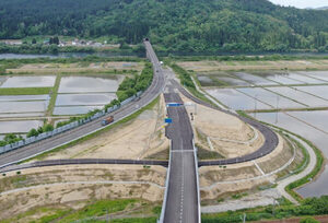 「240kmの自動車道」の“全通”近づく “ちょっとの改良で高規格化”の重要ポイントが年内供用 秋田道