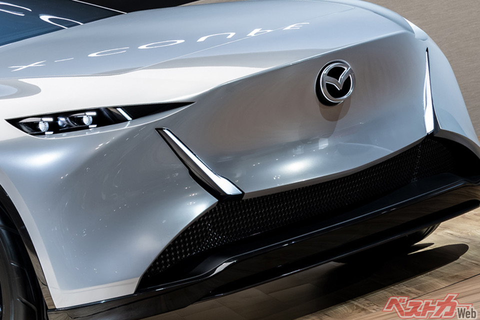 走るほど大気中の二酸化炭素が減る!?　ロータリーPHEV搭載のマツダ ビジョン クロスクーペ