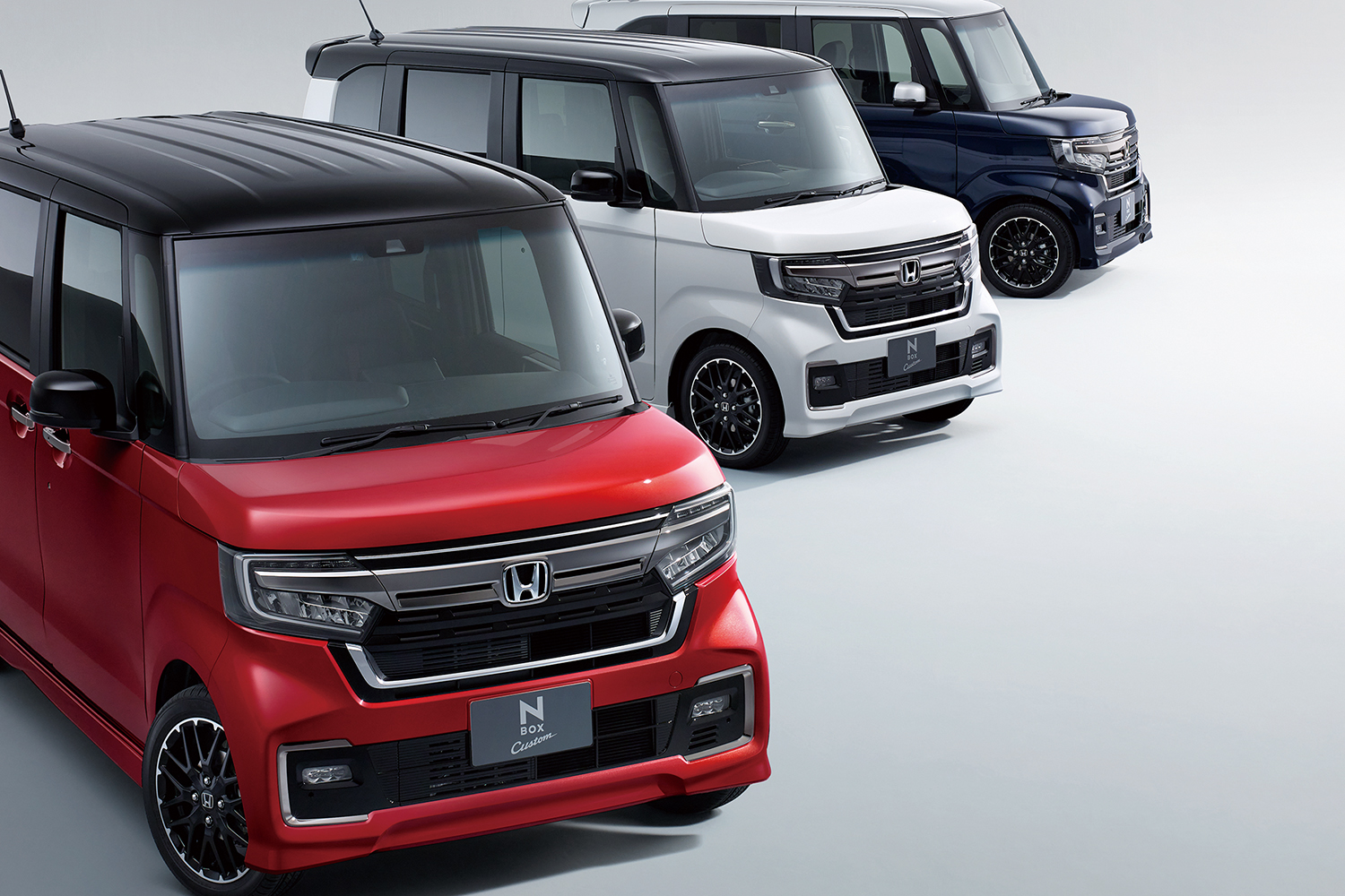 軽自動車で不動の人気を誇るホンダn Boxカスタムの魅力に迫る Web Cartop 自動車情報サイト 新車 中古車 Carview