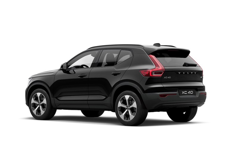 シックで上品。ボルボ「XC40」にダークな特別仕様車が登場、価格は569