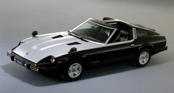 絶品ものは00万円超 新型登場が確約されたフェアレディzの中古車が熱い ベストカーweb 自動車情報サイト 新車 中古車 Carview