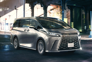 レクサスLMに3列シート6名乗り仕様を追加設定