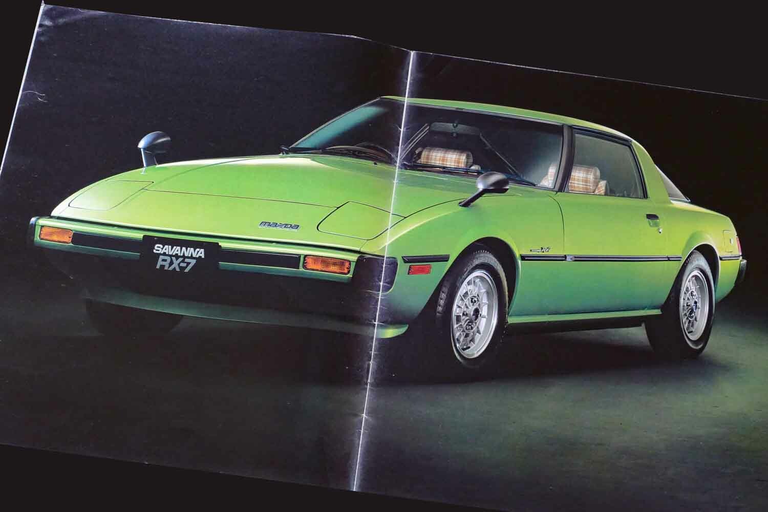 初代「RX-7」をマツダは「スポーツカー」とは名乗れなかった！ 暗い世代からバブルへと時代をつないだドリームカーでした【カタログは語る】