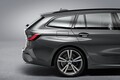 BMWの中核モデル「3シリーズ」。走りと積載性を両立する「ツーリング」は320iを基準グレードに選ぶべし
