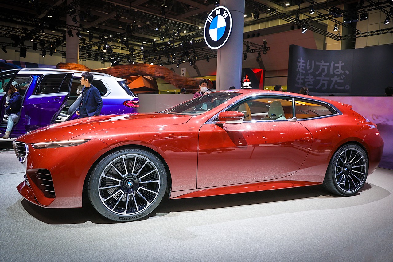 百獣の王 インテリア  CAR SHOP 新車展示用など 百獣の王 インテリア CAR SHOP 新車展示用など