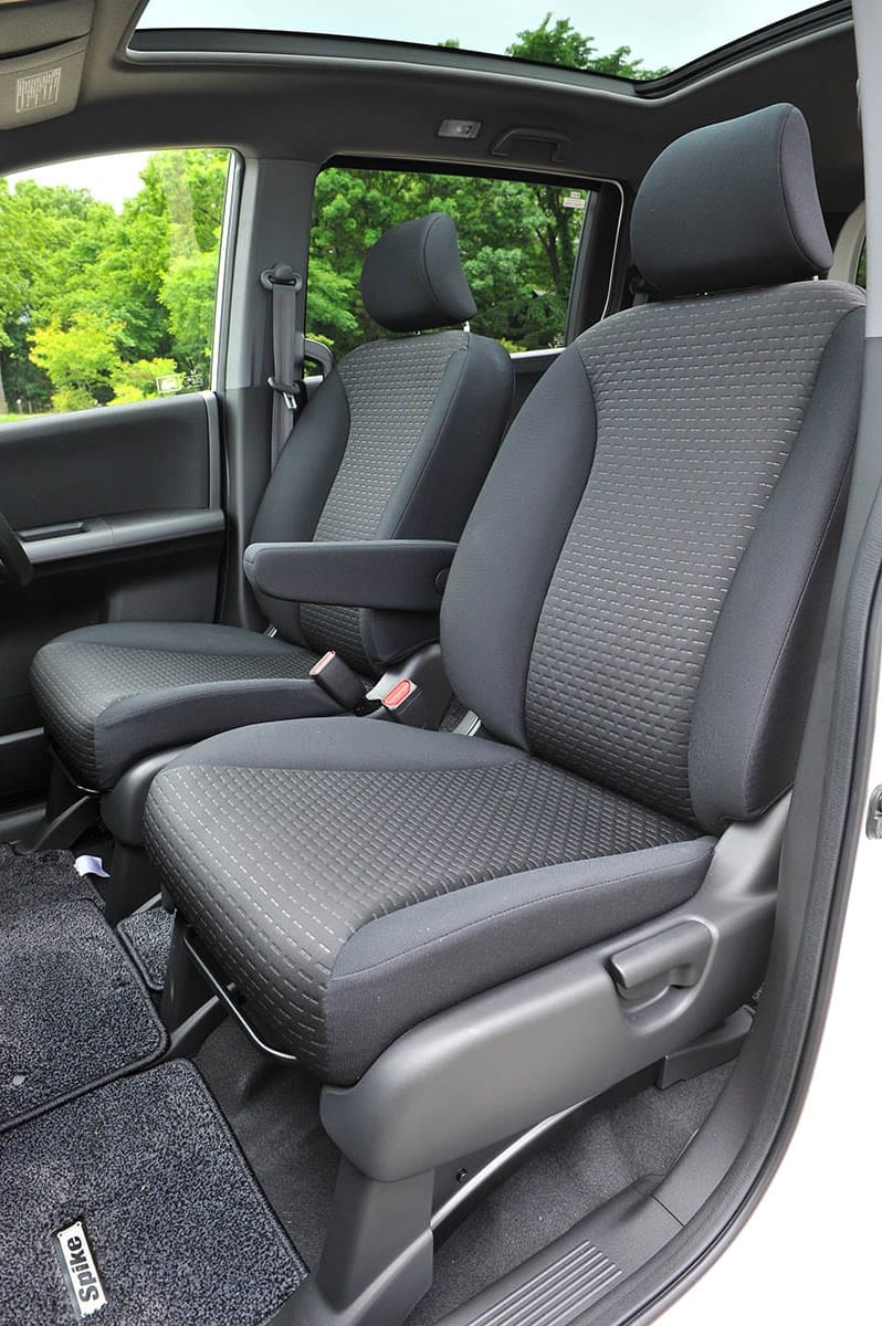 中古車選びに役立つ 当時モノ 新車レビュー 試乗記 ホンダ Gb3 4前期フリードスパイク 10年7月 11年10月 スタイルワゴン ドレスアップナビ 自動車情報サイト 新車 中古車 Carview