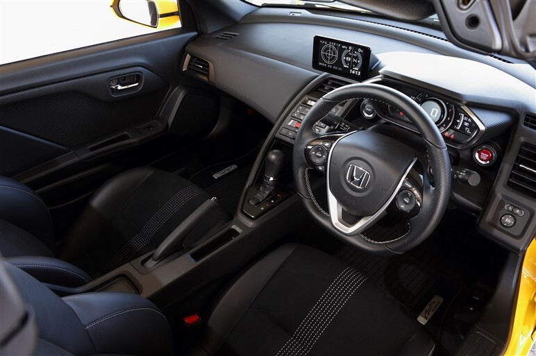 ホンダ S660 プロトタイプ、サーキットで先行試乗！