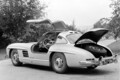 「MERCEDES-BENZ 300SL」レースを制するために生まれた美しきオールドクーペ