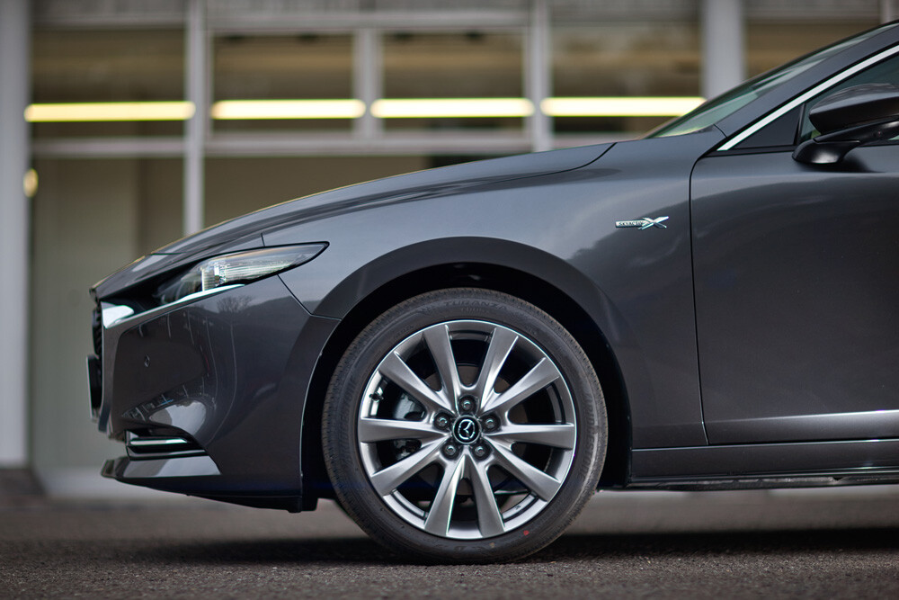 【ポイントは価格】マツダ3改良新型　出力アップ、eスカイアクティブX/ディーゼルを検証