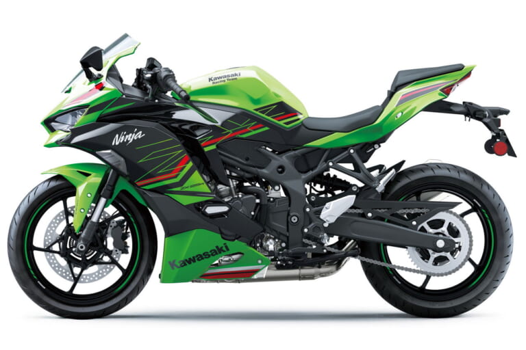 カワサキ「ニンジャZX-25R」2024年モデルが早くも登場！ 5か月前に3psのパワーアップを果たしたばかり（WEBヤングマシン