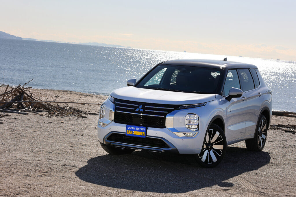 【ニッポンのSUV】最新 三菱アウトランダーPHEVはすべてが洗練。通常はBEV、長距離も安心のマルチ電動SUV