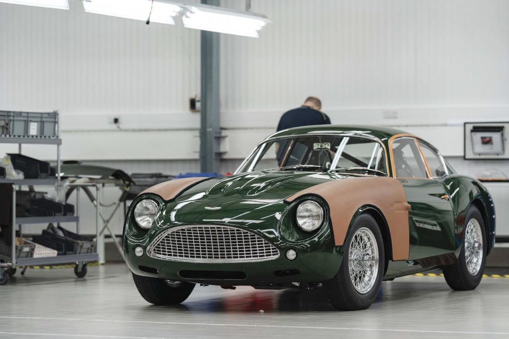 アストンマーティン DB4 GT ザガート コンティニュエーションの納車がスタート！ 19人のオーナーの元へ