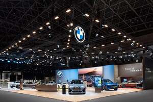 BMWは新型「iX3」をモビショーでジャパンプレミア！ ノイエクラッセ第1弾を刮目せよ！【ジャパンモビリティショー2025】