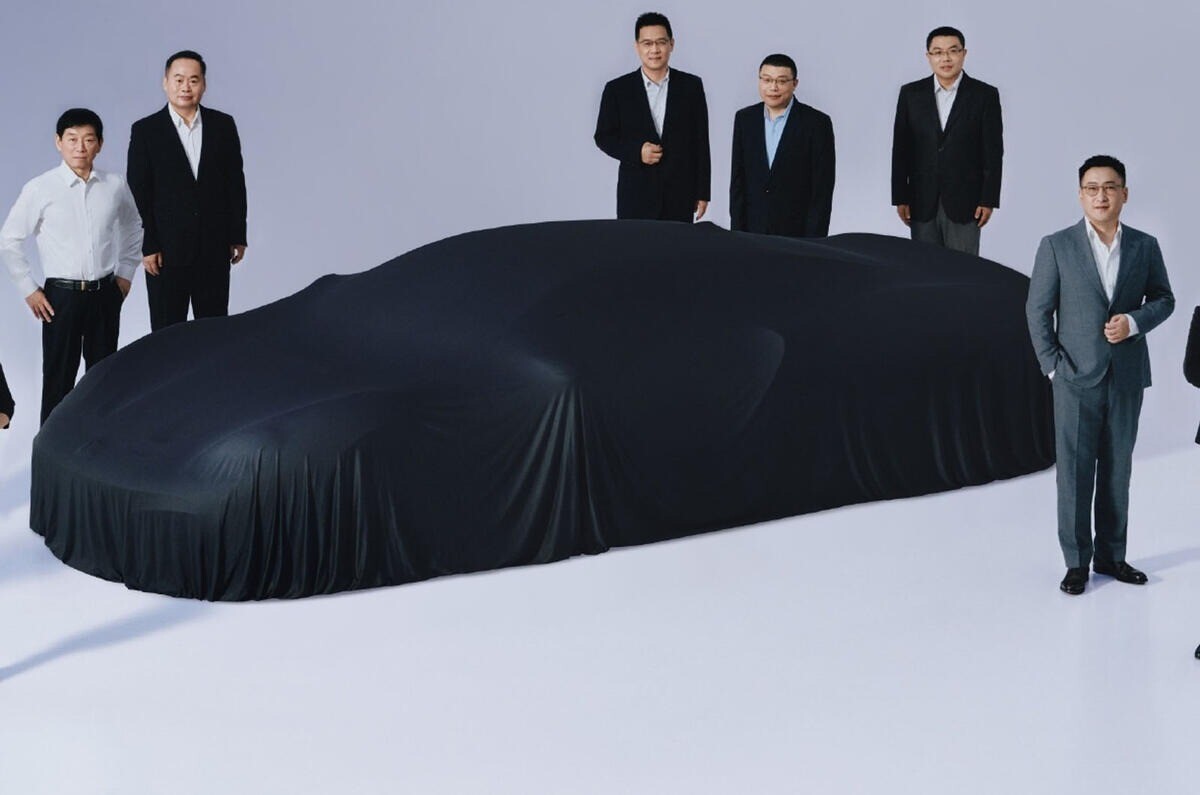中国GWM、衝撃のPHEVスーパーカー発売へ　4.0L V8ツインターボ搭載か