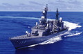 自衛隊が巨大な中国空母の「珍しい姿」を激写！艦載機も飛ばしまくり!? 防衛省が画像を公開