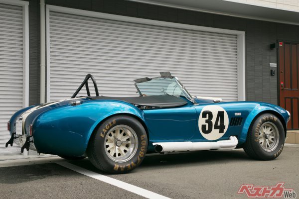究極のスポーツカーは究極に不便 でもそれがいい コブラの猛毒に堕ちたオーナーの愉悦 ベストカーweb 自動車情報サイト 新車 中古車 Carview