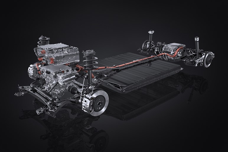 【日本上陸はいつだ？】トヨタが新型「C-HR+」、「bZ4X」、レクサス「RZ」でBEVのラインアップ強化を発表