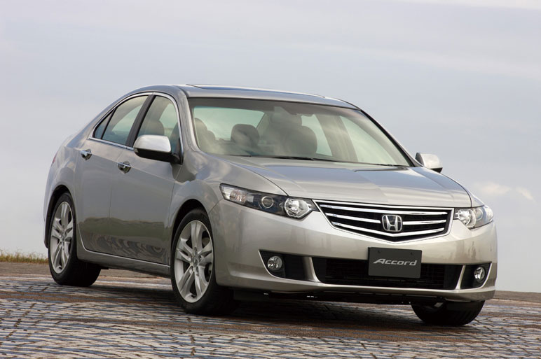 新型アコードを写真で ワゴン名はツアラー Carview 自動車情報サイト 新車 中古車 Carview