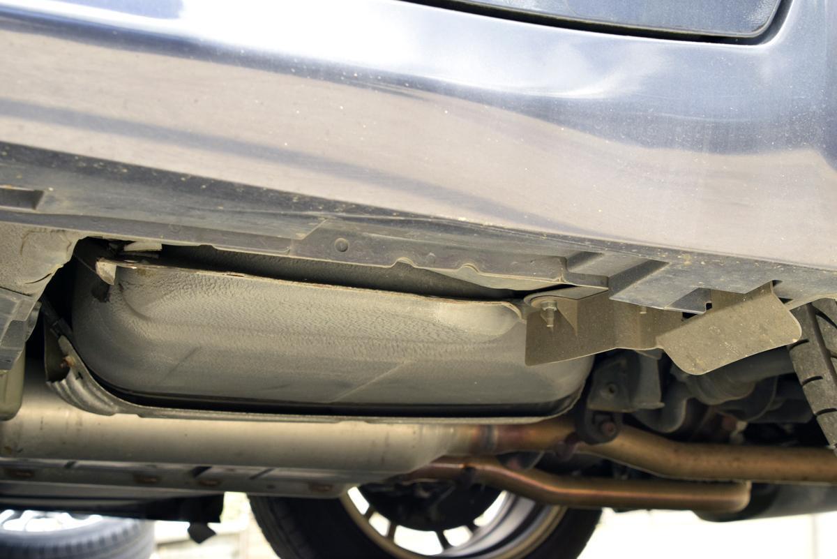 ゴリッとクルマの下から嫌な音 最悪エンジンブローも起こる 下まわり をぶつける危険とは Web Cartop 自動車情報サイト 新車 中古車 Carview