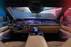 新型キャデラック・エスカレードIQ　大迫力の電動SUV登場　電池もスクリーンもすべて巨大