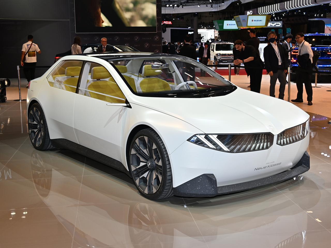 BMWデザインの未来はどうなるのか。BMWデザイン部門のトップであるホーイドンク氏に訊いた！