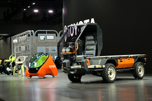 ひとり乗りトラックの奇抜すぎる姿は未完成だけど完成形！　クルマで「社会づくり」を担うトヨタの「IMVオリジン」に天晴れ！【ジャパンモビリティショー2025】