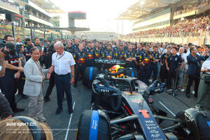 マルコの言動に見えた、レッドブル離脱の予兆。気になる着席位置と握手の相手／F1 Topic