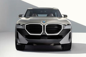 2番目の量産車はSUV　BMW XM プロトタイプへ試乗　4.4L V8のPHEVで750ps　前編