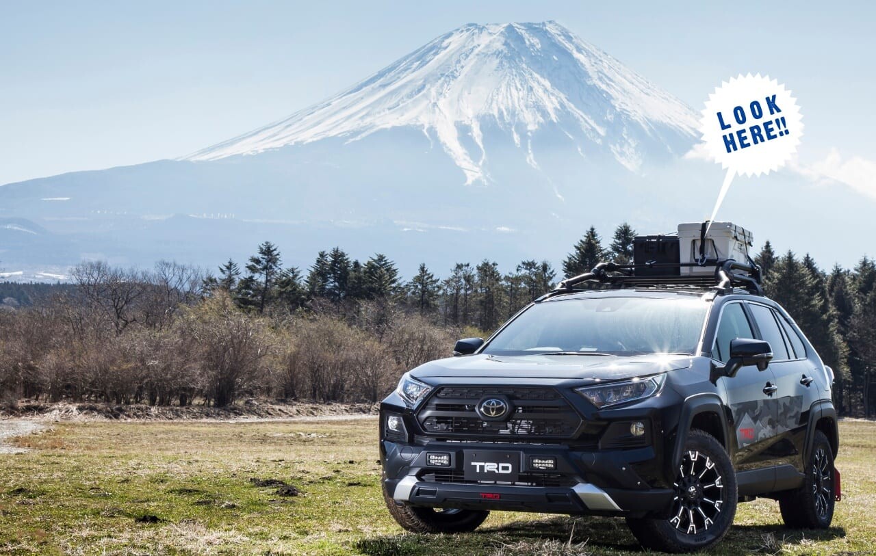 〈トヨタ・RAV4〉載せて!!　しまって!!　くつろいで!?　RAV4のルーフは無限のユーティリティスペース｜ルーフギア・カタログ Vol.1 基礎知識編