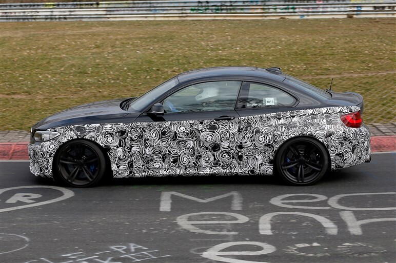 BMW M2、9月デビューに向けてニュルで熟成中