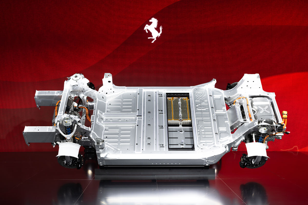 【フェラーリ】初のEVスポーツカー「エレットリカ」の一部を初公開