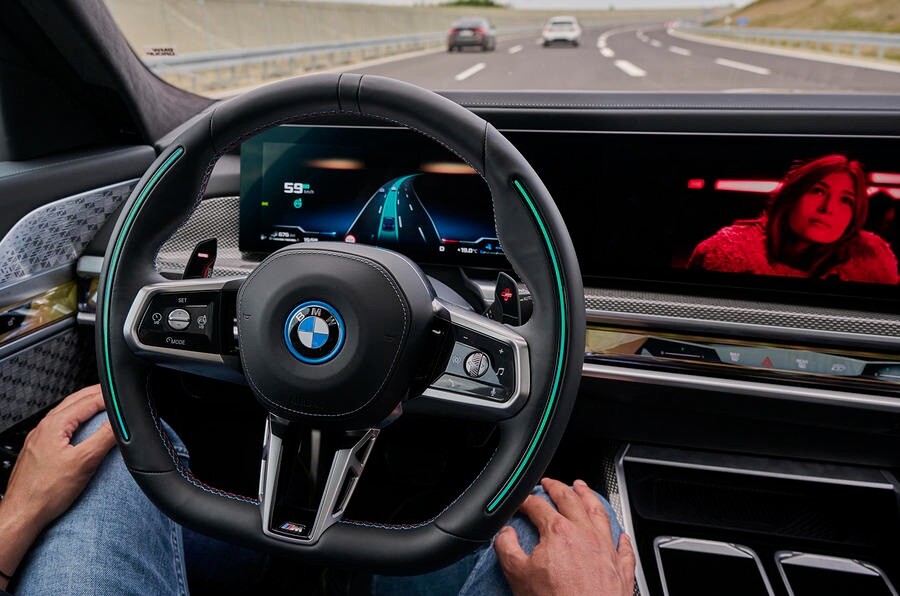 動画視聴やメールも　BMW　レベル3自動運転、ドイツ国内に初導入