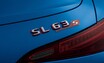 メルセデスAMG 高級ロードスター「SL」 史上初のPHEVモデル、ラインナップ追加！