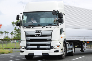 待望の高出力モデルが帰ってくる!! 日野プロフィアのE13Cエンジン搭載車が12月下旬から出荷再開！