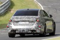 【もう変わるの？】1年足らずでフェイスリフトへ　新型BMW「M5」、ニュルでのテスト風景を初キャッチ