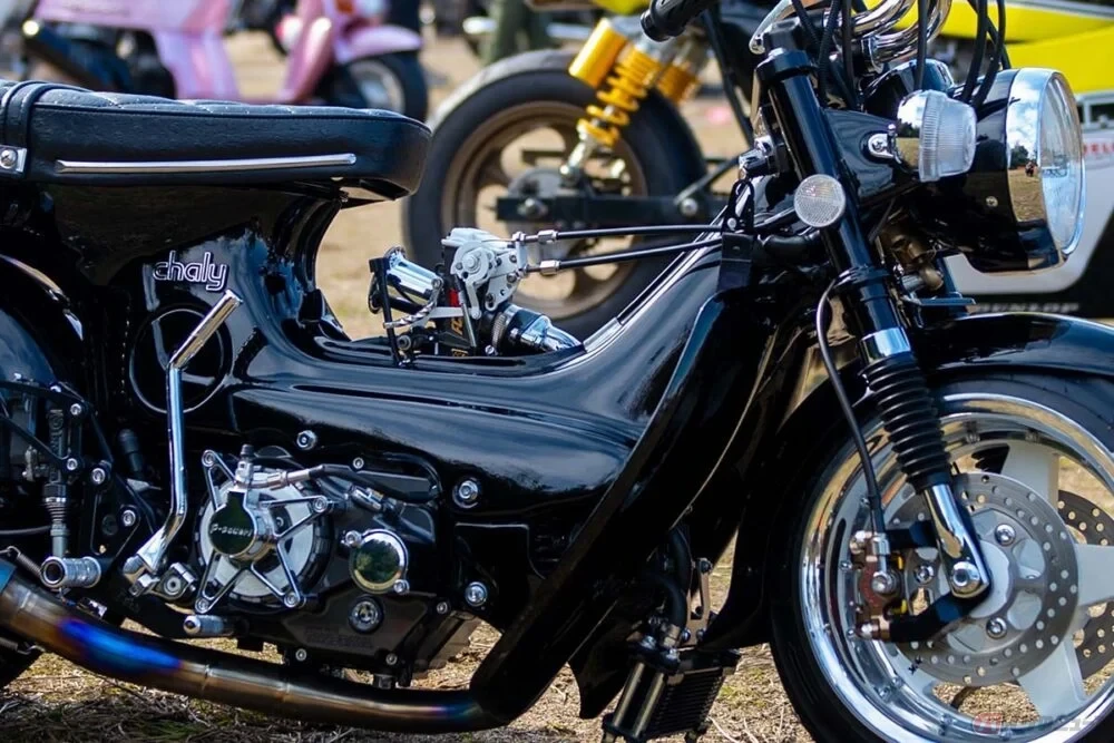 ワイドタイヤの太足ながらシャープで高級感すら漂わす上級シャリィカスタム!!