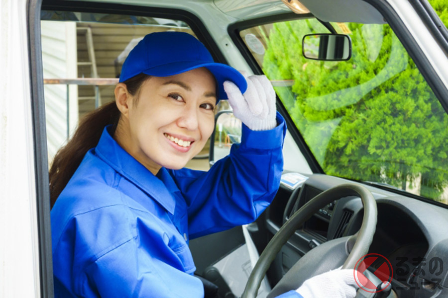 引っ越しの季節ですがその荷物の積み方は大丈夫 ルームミラーで後ろが見えないと違反なの くるまのニュース 自動車情報サイト 新車 中古車 Carview