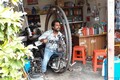 何だコリャ!?　タイヤの中に人がいる「モノホイール」　ハンドルで操作できないバランスが命という珍車