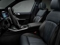 BMW X7に漆黒の限定車「エディション・ダークシャドウ」を設定し７台限定で発売