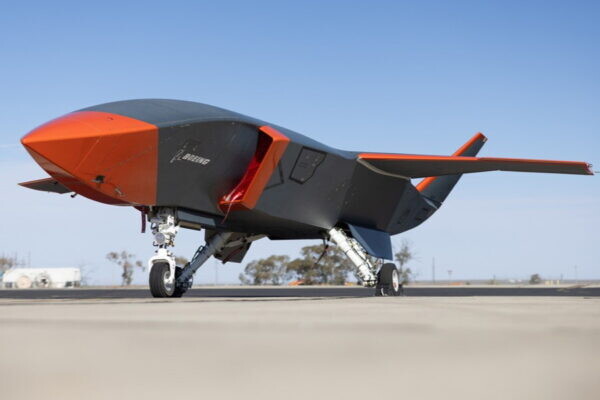 将来のスクランブル対応機か!? 豪州の無人戦闘機プロジェクトに自衛隊も参画「次期ステルス戦闘機」との連携も視野