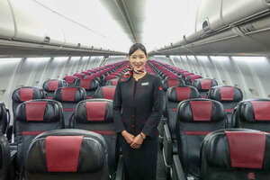 JALが本気の「労働環境」改善に着手！ CAと地上係員の「靴ルール」を大幅緩和…新ルールどう変わる？