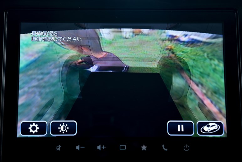ライトはジムニー用!? 新型「スペーシアギア」のデザイナーが仕込んだ「言われないと気付かない遊び心」