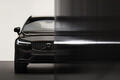 オニキスブラックの専用アイテムによる漆黒のモード系！　ボルボ XC60のプラグインハイブリッドモデルに「ブラックエディション」が登場